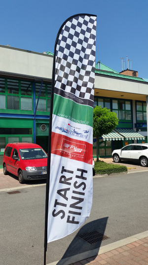 RACING FLAG START AND FINISH