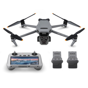 DJI Mavic 3 Pro Fly More Combo (con DJI RC)